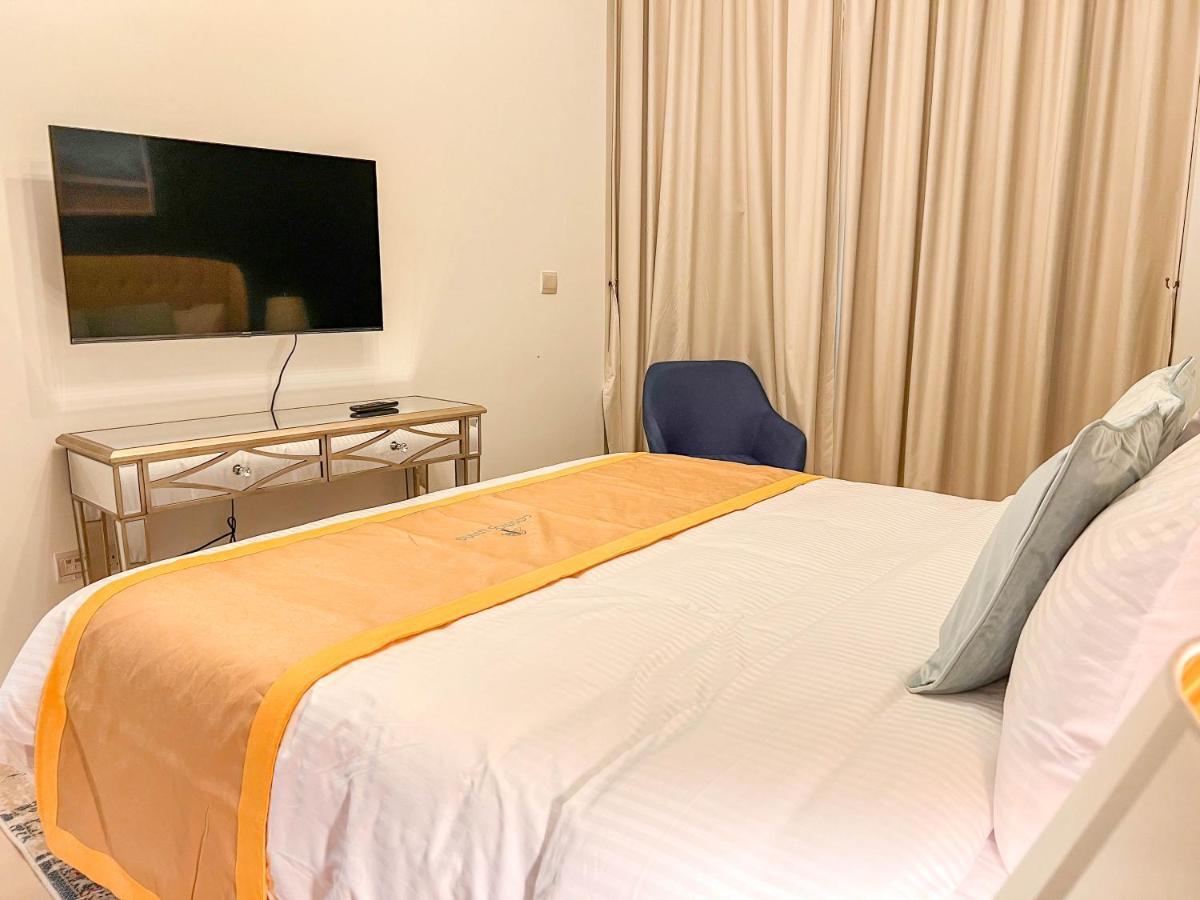 Appartamento Cosmos Living Downtown Dubai Esterno foto
