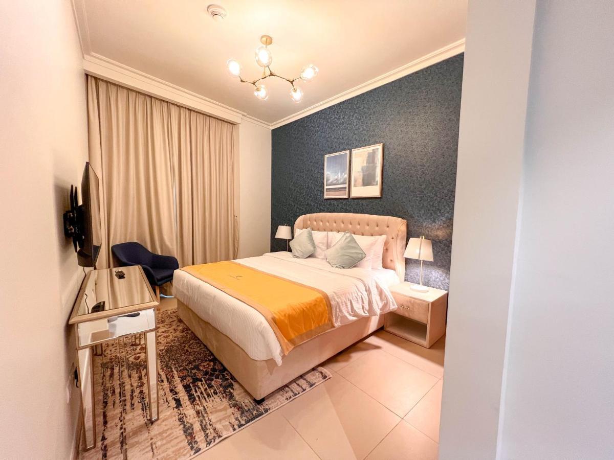 Appartamento Cosmos Living Downtown Dubai Esterno foto