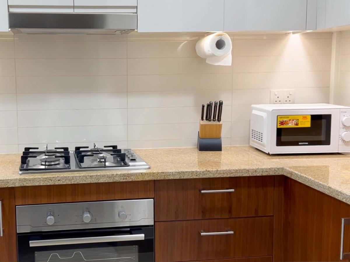 Appartamento Cosmos Living Downtown Dubai Esterno foto