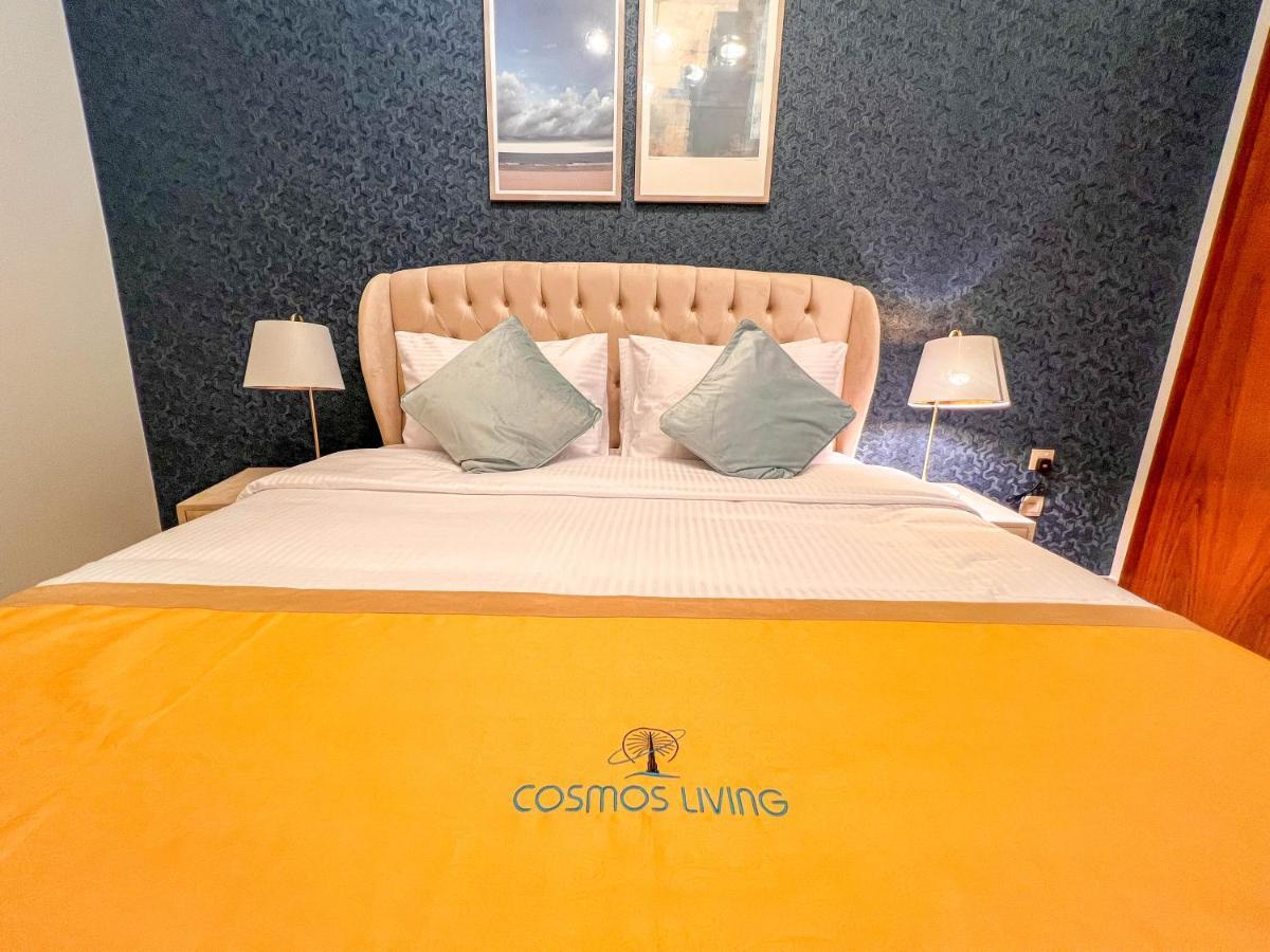 Appartamento Cosmos Living Downtown Dubai Esterno foto