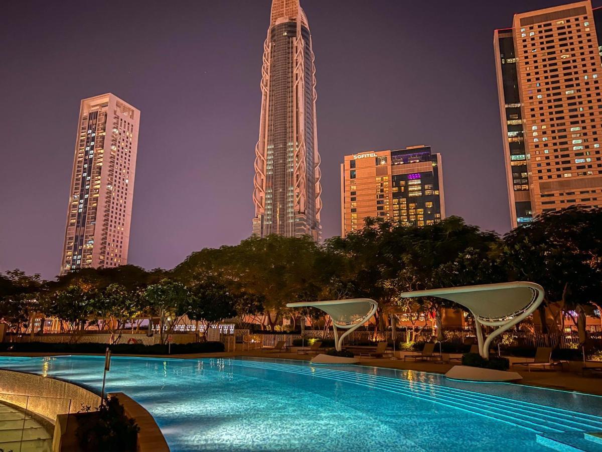 Appartamento Cosmos Living Downtown Dubai Esterno foto