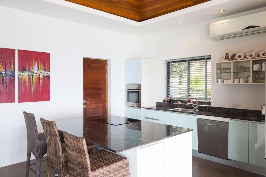 Appartamento Cosmos Living Downtown Dubai Esterno foto