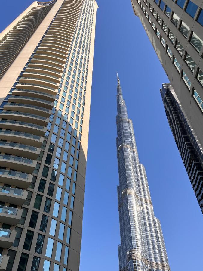 Appartamento Cosmos Living Downtown Dubai Esterno foto
