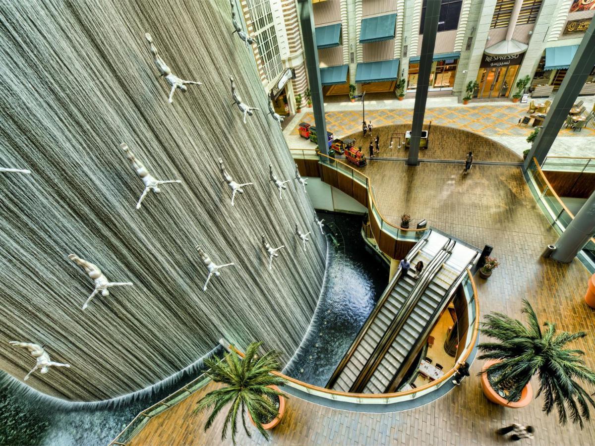 Appartamento Cosmos Living Downtown Dubai Esterno foto