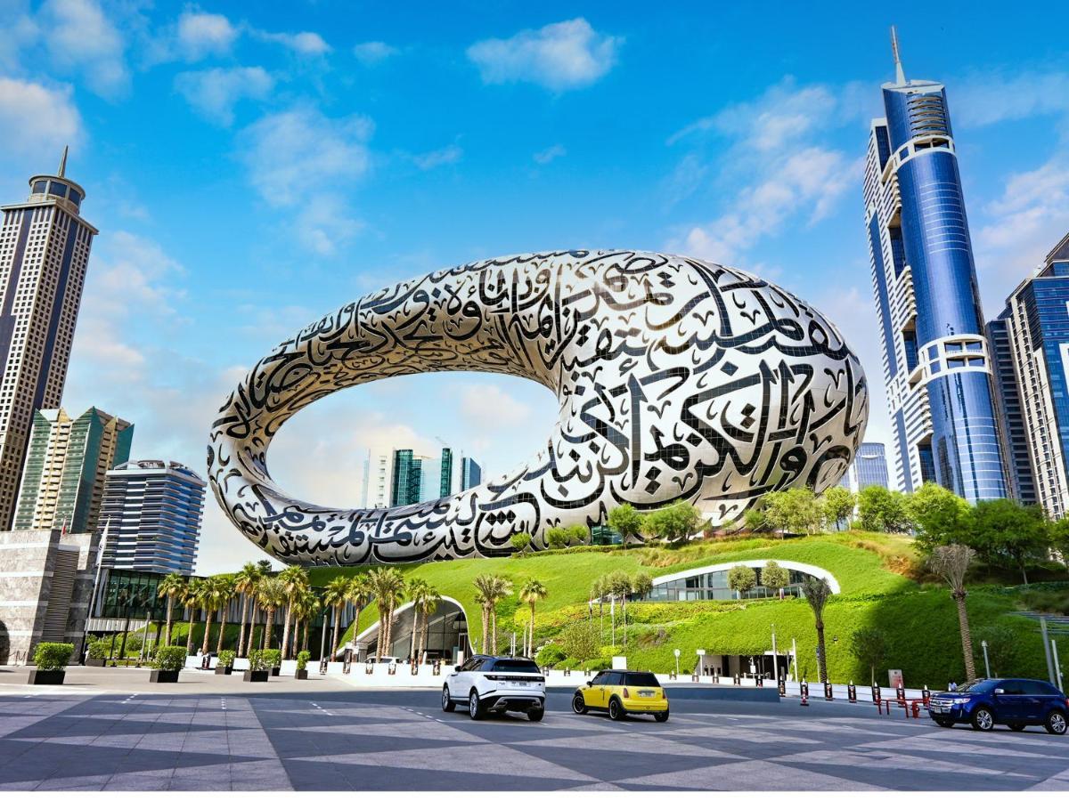 Appartamento Cosmos Living Downtown Dubai Esterno foto