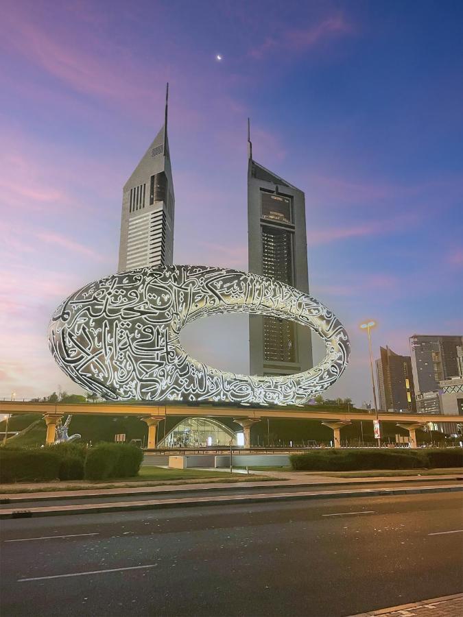 Appartamento Cosmos Living Downtown Dubai Esterno foto