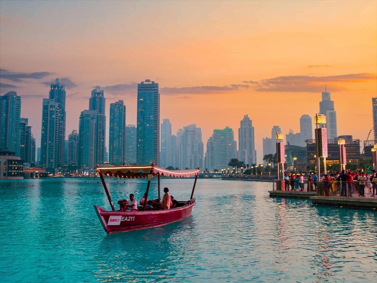 Appartamento Cosmos Living Downtown Dubai Esterno foto